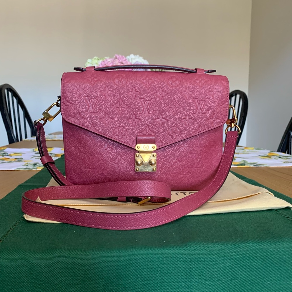 Louis Vuitton Pochette Métis